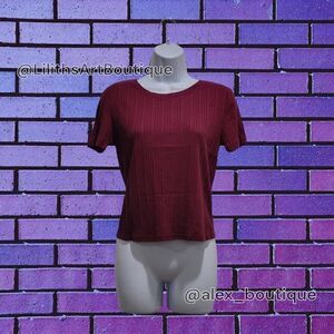 Forever 21 Ribbed Tee(L013)- Short Sleeve/Tops, Size M for Women